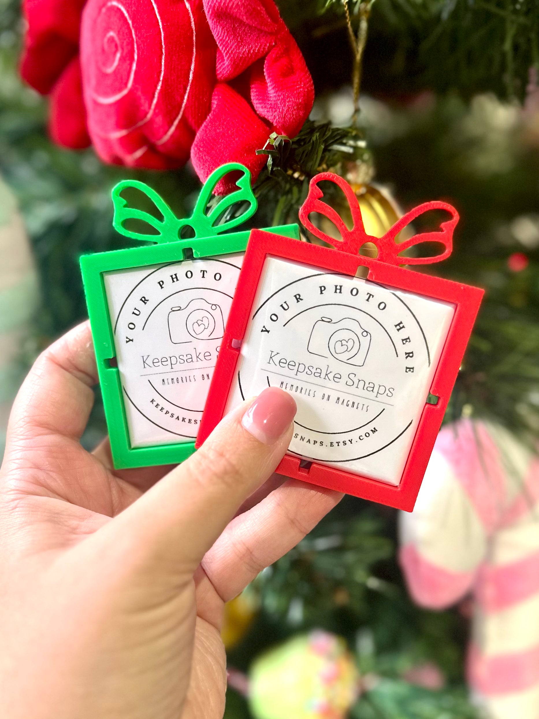 Christmas Ornament w/ Custom Photo Magnet